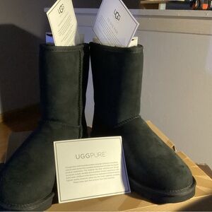 Ugg Classic Short Boots